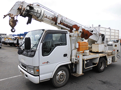 穴掘建柱車とは 中古 トラック バス 重機 販売なら近畿トラック販売 キントラ