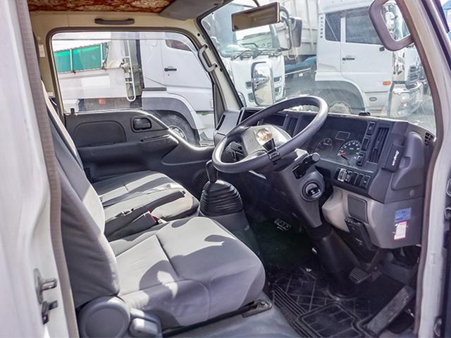 中古平ボディ マツダ 三重・福井・山梨 タイタン（TRG-LJR85A