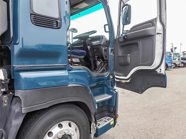 H25/10 いすゞ ギガ トレーラーヘッド QKG-EXD52AD詳細情報